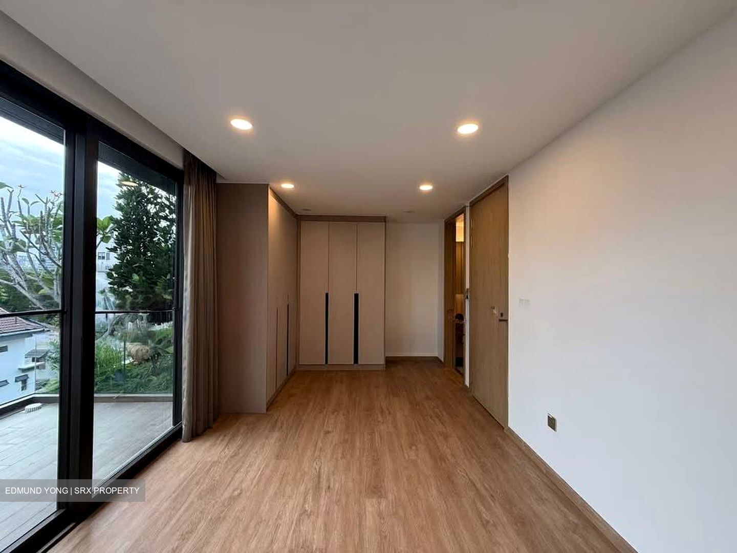 Shrewsbury Road (D11), Terrace #562928521